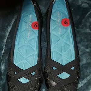 Adrienne Vittadini flats size 6